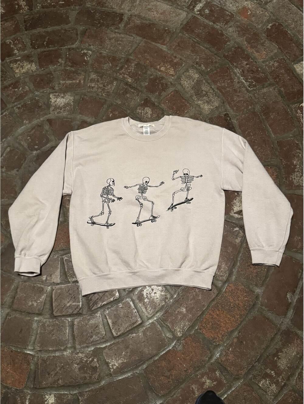Project Social T Urban Outfitters Skeletons Skateboards Beige Sweatshirt Sz S/M